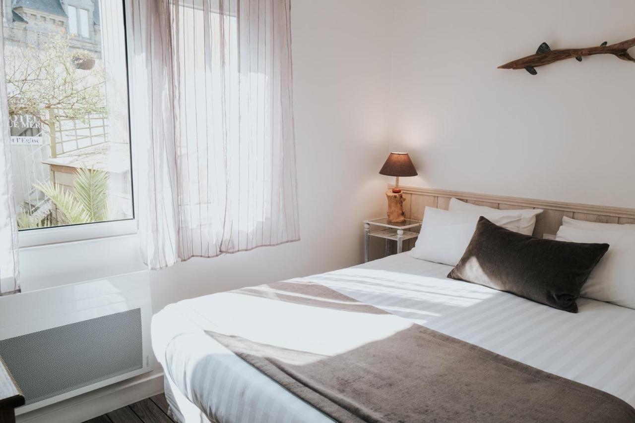 Hotel Aux Tamaris - Vue Mer Roscoff Εξωτερικό φωτογραφία