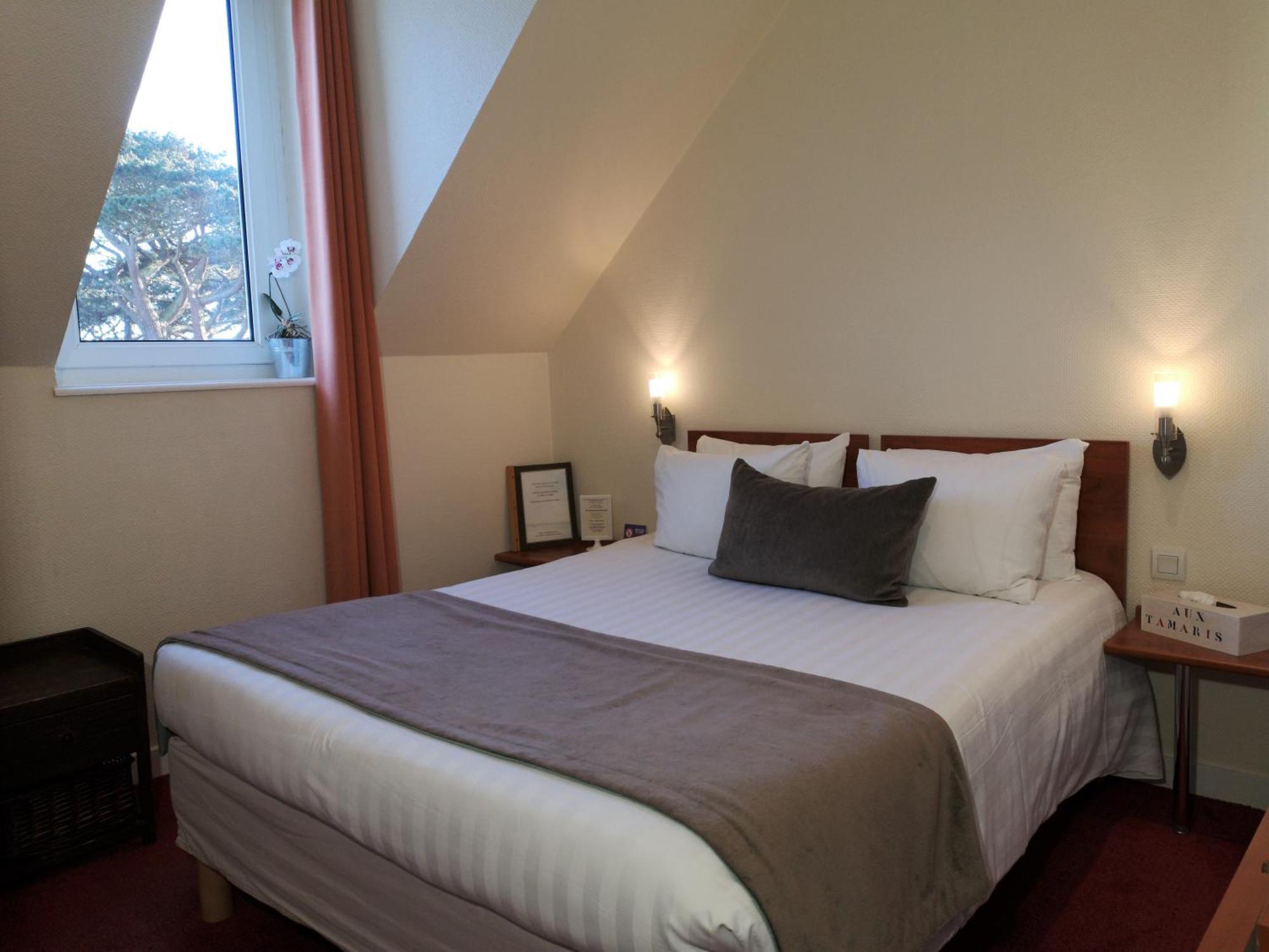 Hotel Aux Tamaris - Vue Mer Roscoff Εξωτερικό φωτογραφία