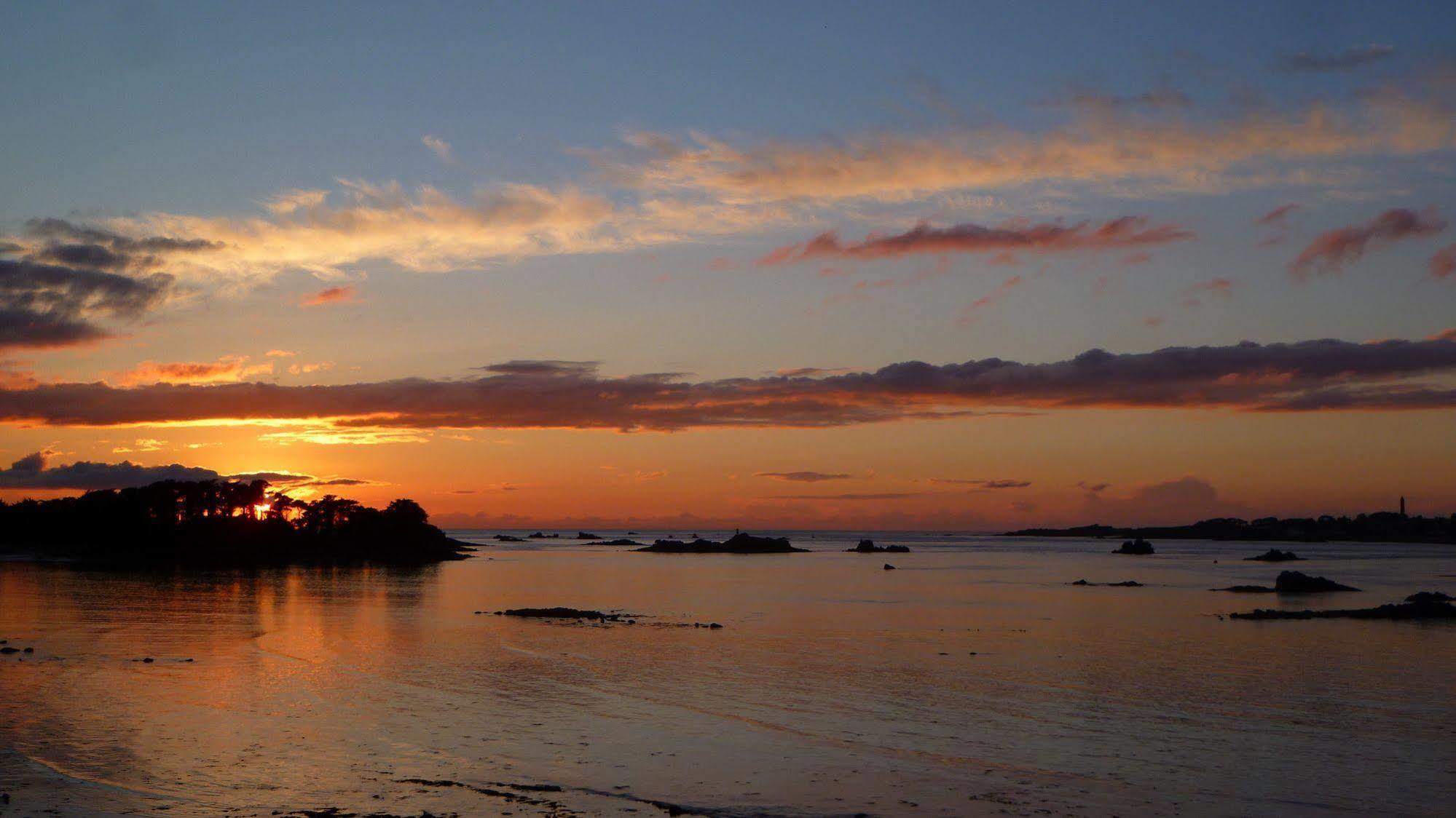 Hotel Aux Tamaris - Vue Mer Roscoff Εξωτερικό φωτογραφία